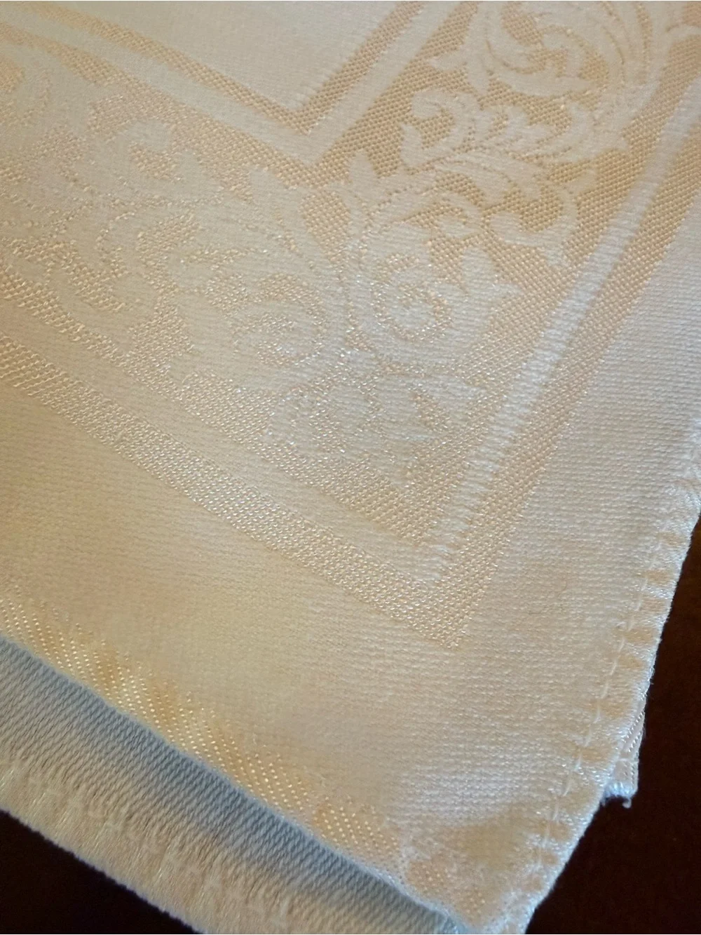 Vintage Jacquard Dinner Napkins set of 12  Luxurious  16” X 16”